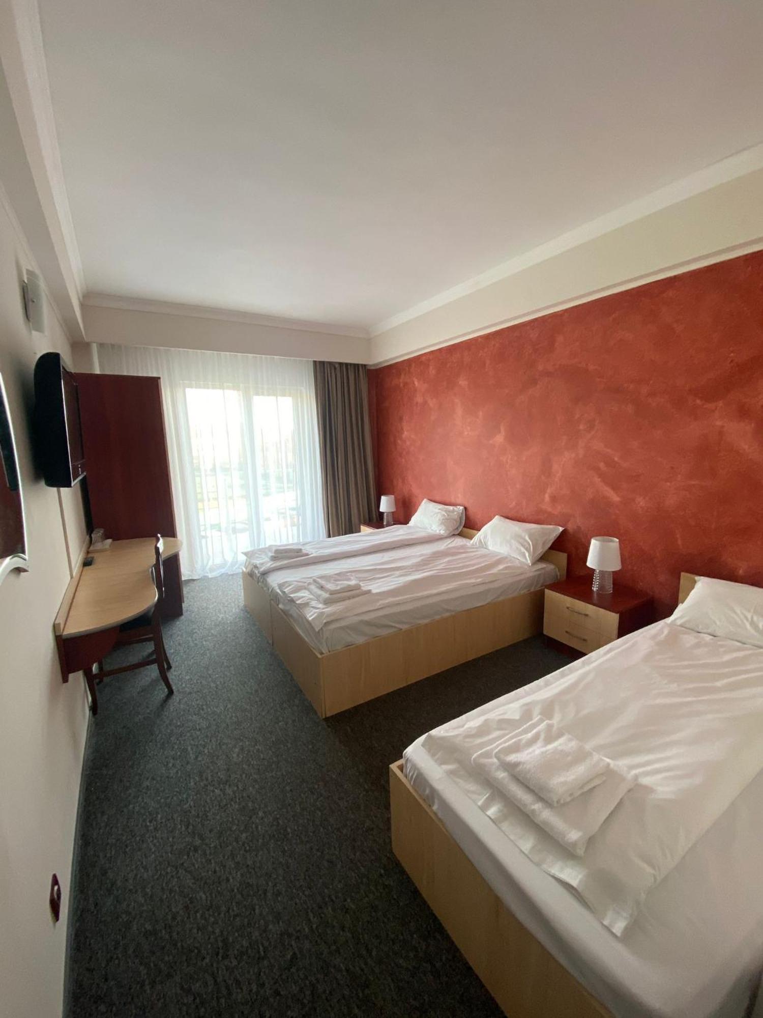 Hotel Stadion Oradea Ngoại thất bức ảnh
