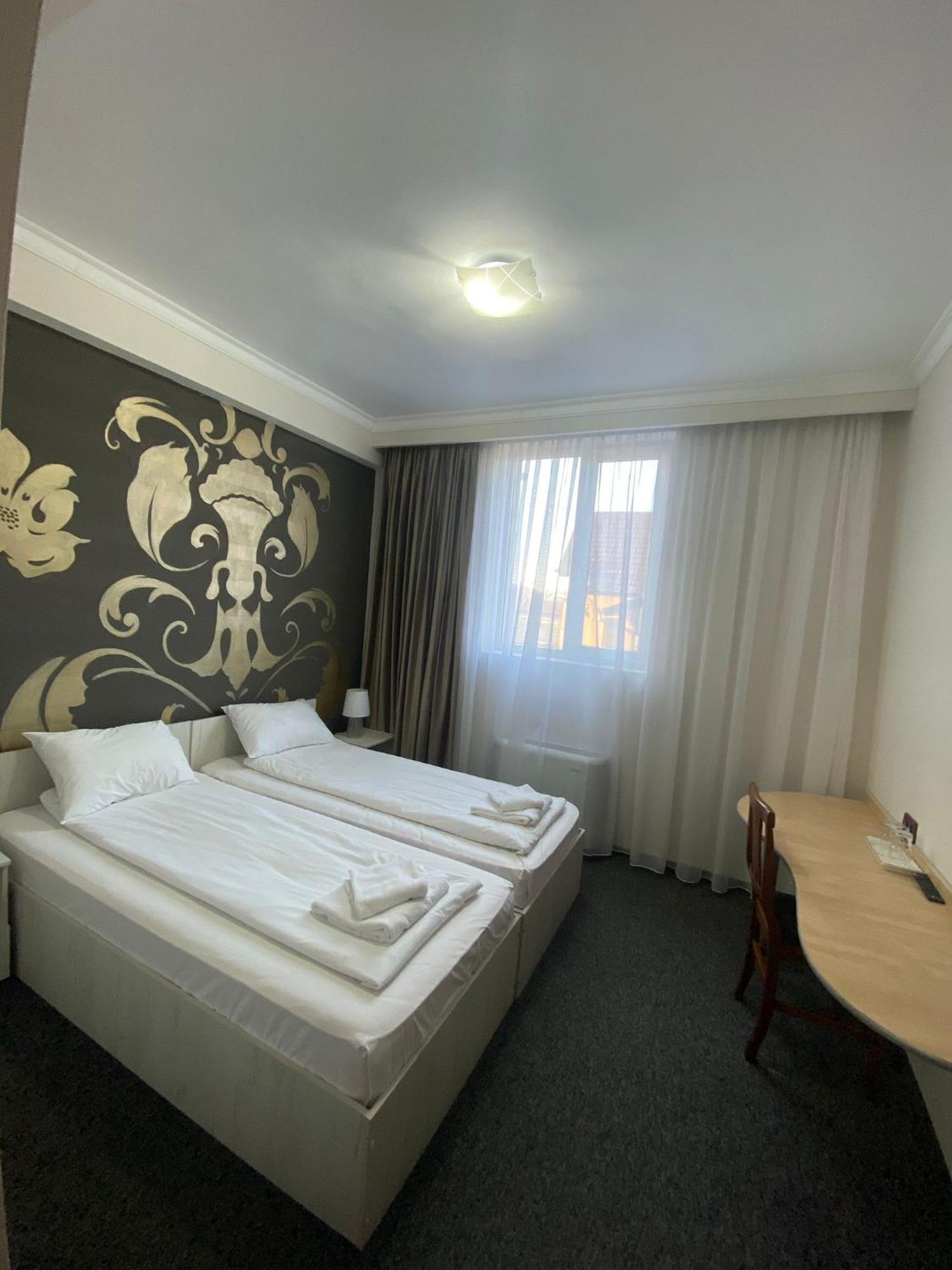 Hotel Stadion Oradea Ngoại thất bức ảnh